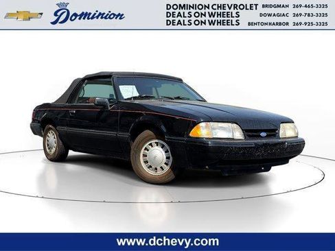 Used 1988 Ford Mustang LX image 1