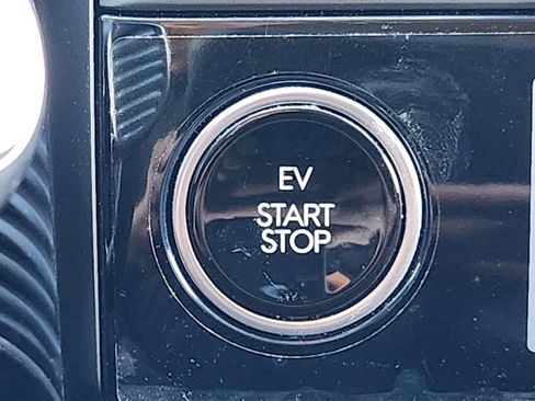 Used 2025 Hyundai Ioniq 5 SE image 20