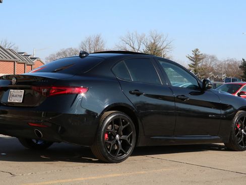 Used 2021 Alfa Romeo Giulia Ti w/ Nero Edizione image 11