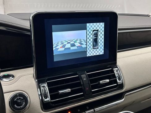 Used 2020 Lincoln Navigator L Reserve w/ Equipment Group 208A Reserve AWD/4WD image 24