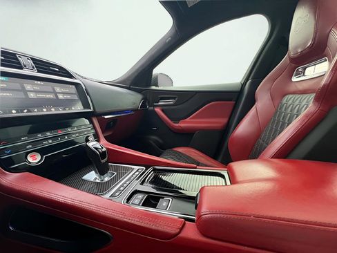 Used 2019 Jaguar F-PACE SVR AWD/4WD image 62