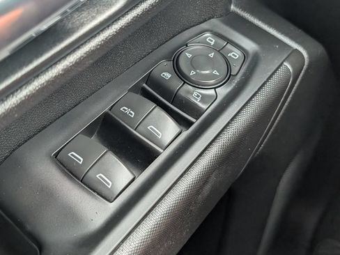Used 2022 Chevrolet Silverado 2500 Custom w/ Custom Value Package AWD/4WD image 10