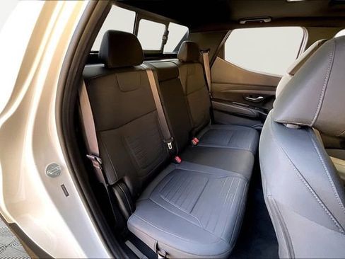 Used 2023 Hyundai Santa Cruz SEL Premium image 17