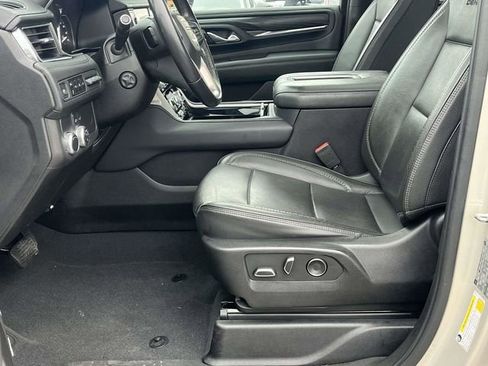 Used 2021 GMC Yukon Denali w/ Denali Premium Package image 13