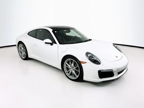 Used 2017 Porsche 911 Carrera RWD image 4