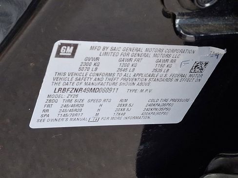 Used 2021 Buick Envision Essence w/ Technology Package I image 25