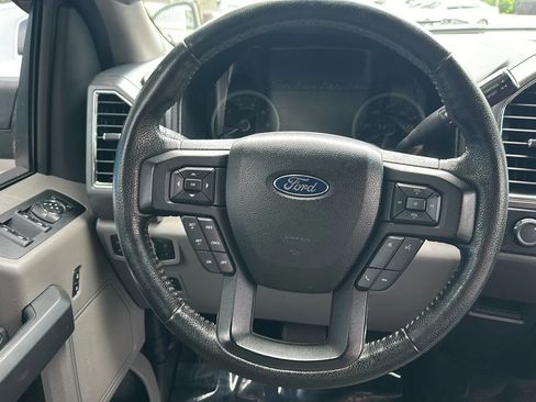Used 2016 Ford F150 XLT w/ Equipment Group 302A Luxury AWD/4WD image 28