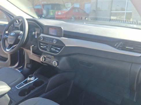 Used 2022 Ford Escape S AWD/4WD image 17
