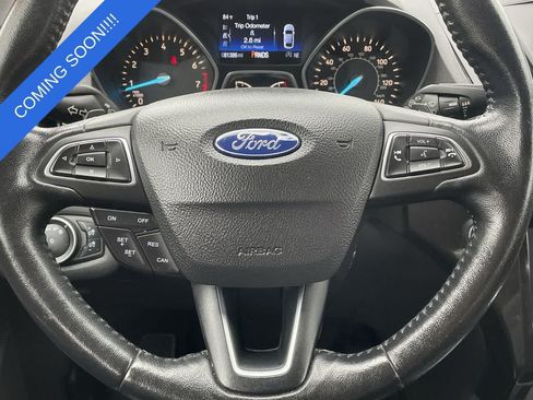 Used 2017 Ford Escape Titanium AWD/4WD image 10