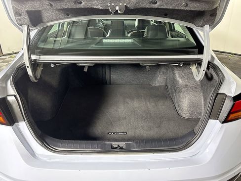 Used 2023 Nissan Altima 2.5 SR image 20