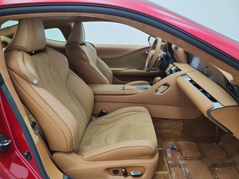 Used 2021 Lexus LC 500 Coupe w/ Performance Package RWD image 18