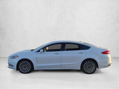 Used 2017 Ford Fusion SE w/ Fusion SE Technology Package AWD/4WD image 8