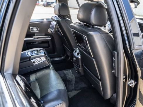 Used 2013 Rolls-Royce Ghost RWD image 30