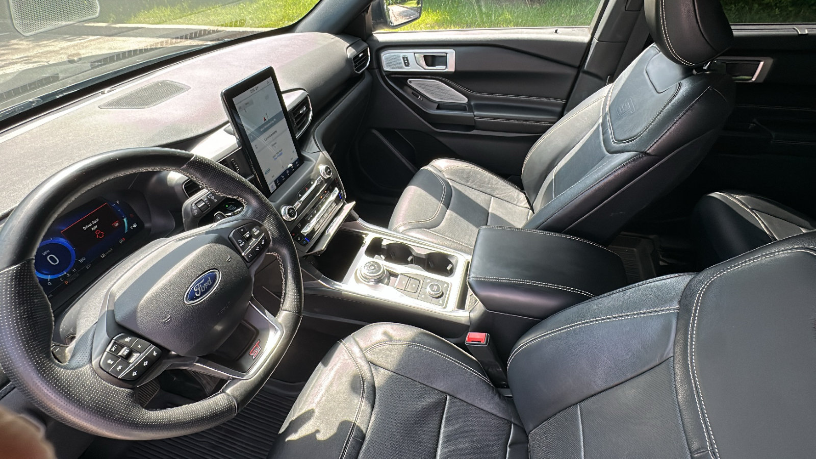 Used 2020 Ford Explorer ST w/ Premium Technology Package AWD/4WD image 22