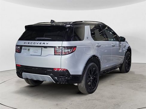 New 2025 Land Rover Discovery Sport Dynamic SE image 5
