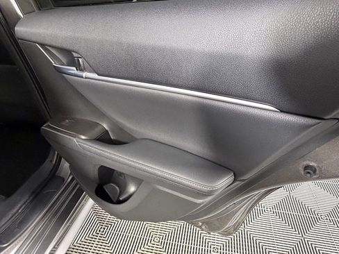 Used 2023 Toyota Camry XSE image 31