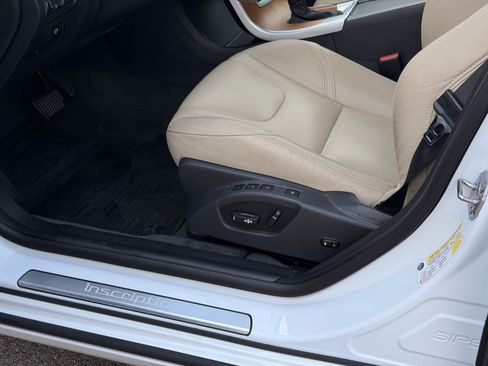 Used 2017 Volvo S60 T5 Inscription Platinum FWD image 15