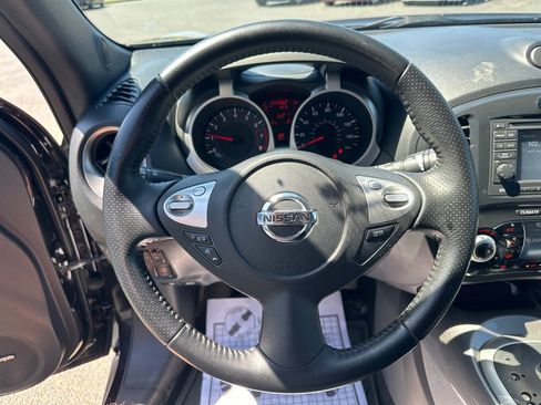 Used 2014 Nissan Juke SL AWD/4WD image 12