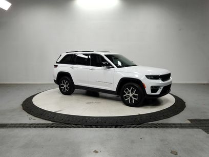 Used 2024 Jeep Grand Cherokee Limited w/ Luxury Tech Group II