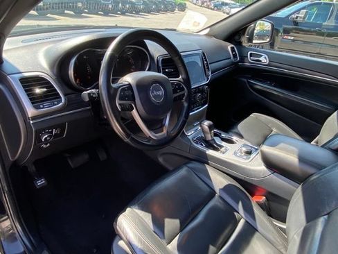 Used 2020 Jeep Grand Cherokee Limited AWD/4WD image 13