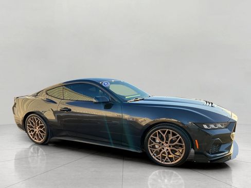 Used 2024 Ford Mustang GT Premium image 9