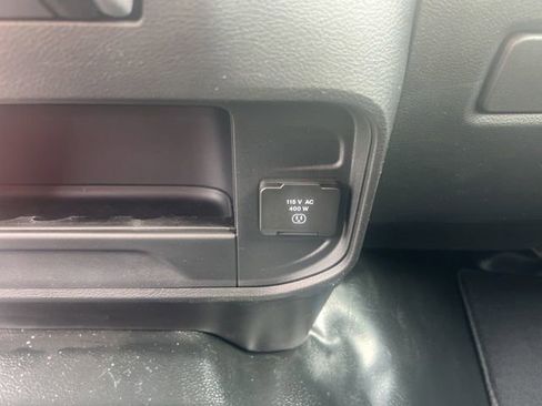New 2026 RAM 3500 Tradesman AWD/4WD image 32