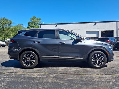 Used 2023 Kia Sportage EX AWD/4WD image 7