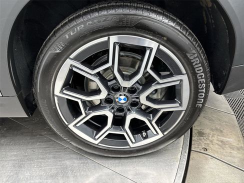 Used 2025 BMW X2 xDrive28i w/ Technology Package image 27
