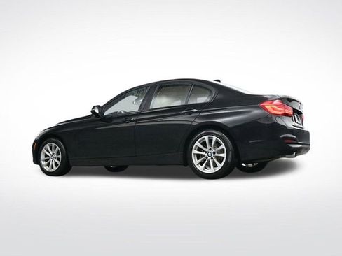 Used 2018 BMW 320i Sedan image 35