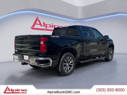 Certified 2021 Chevrolet Silverado 1500 LT w/ Convenience Package II image 5