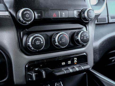 Used 2019 RAM 2500 Big Horn image 22