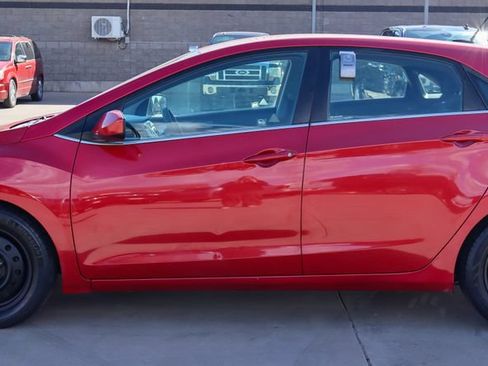 Used 2016 Hyundai Elantra GT FWD image 6