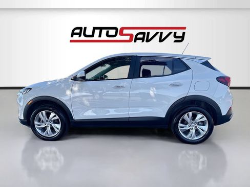 Used 2025 Buick Encore GX Preferred w/ Comfort Package AWD/4WD image 4