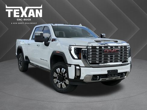 Used 2024 GMC Sierra 2500 Denali w/ Denali Reserve Package AWD/4WD image 1