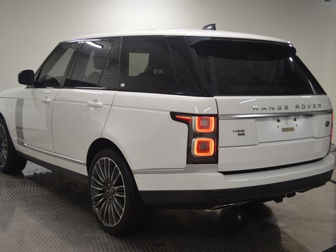 Used 2022 Land Rover Range Rover Westminster Edition image 3