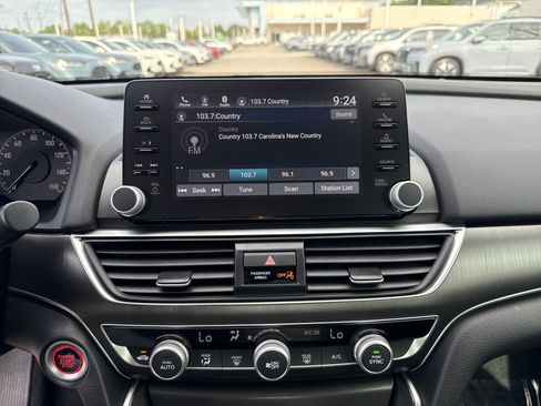 Certified 2022 Honda Accord LX image 23