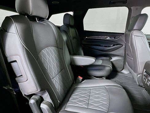 Used 2023 Buick Enclave Avenir w/ Avenir Technology Package image 30