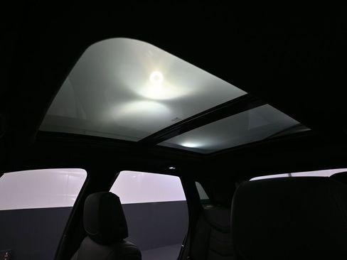 Used 2023 Cadillac XT5 Premium Luxury w/ Platinum Package image 30