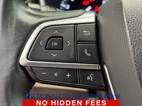 Used 2021 Toyota Highlander XLE AWD/4WD image 44