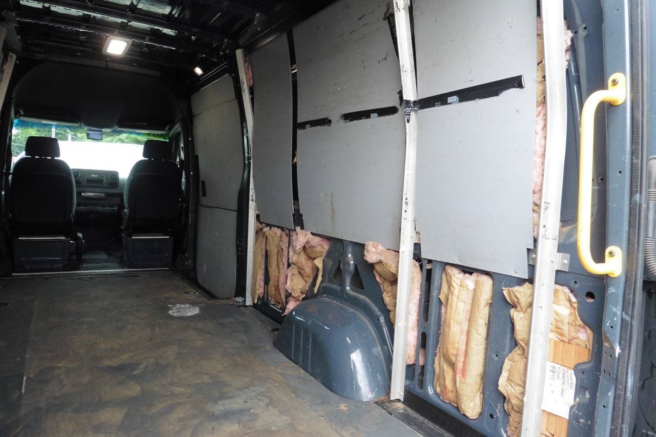 Used 2019 Mercedes-Benz Sprinter 170 image 16