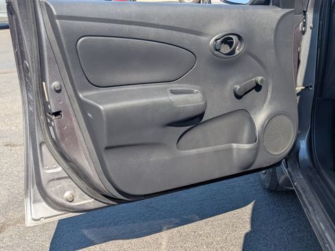 Used 2016 Nissan Versa S FWD image 24