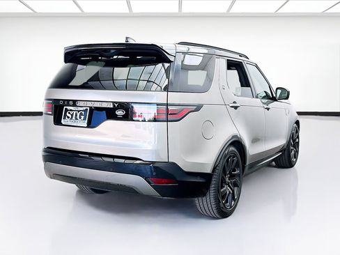 Used 2023 Land Rover Discovery HSE R-Dynamic AWD/4WD image 4