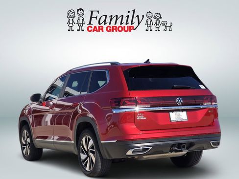 Used 2025 Volkswagen Atlas SEL image 3