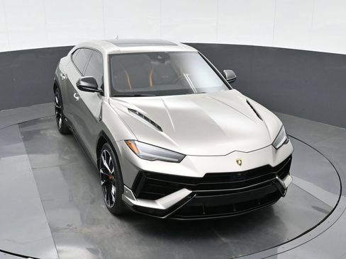 Used 2023 Lamborghini Urus S AWD/4WD image 32