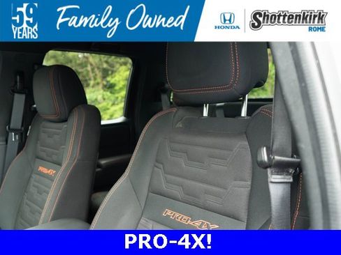 Used 2023 Nissan Frontier PRO-4X w/ Technology Package image 24