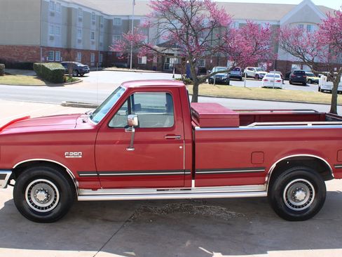 Used 1991 Ford F250 2WD Regular Cab image 26