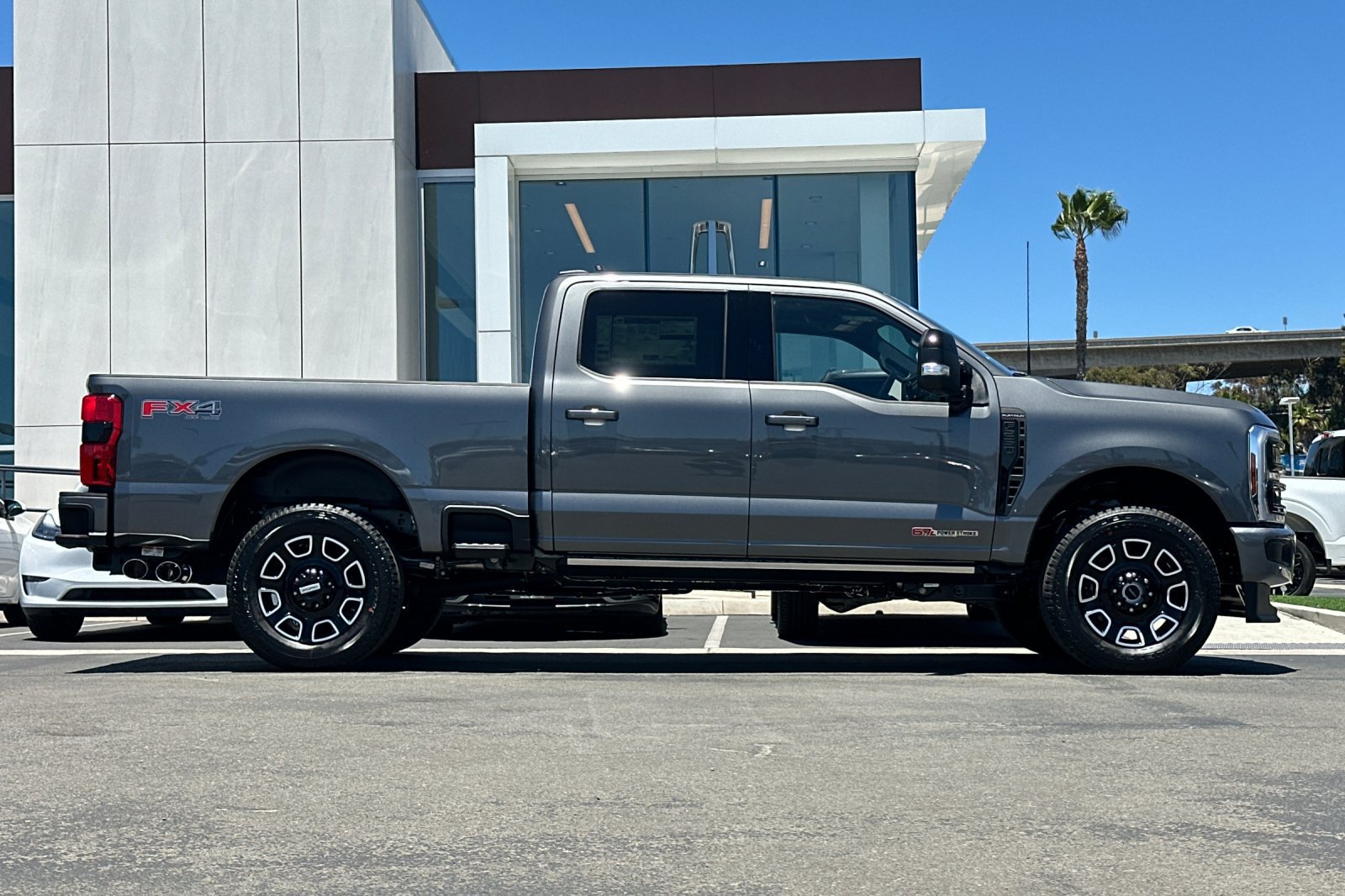 New 2026 Ford F250 Platinum AWD/4WD image 2