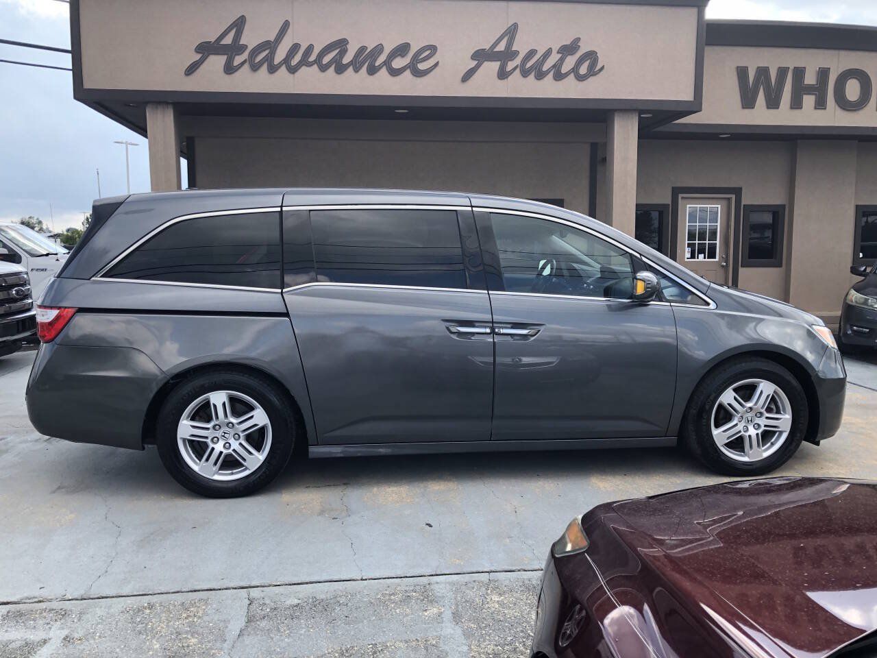 Used 2013 Honda Odyssey Touring image 1