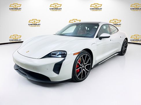 Used 2023 Porsche Taycan 4S image 3