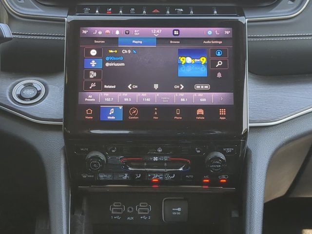 Used 2022 Jeep Grand Cherokee L Limited AWD/4WD image 17